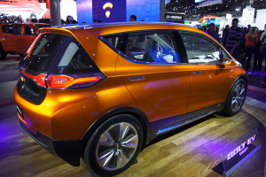 Chevrolet_Bolt_Concept_(rear)_NAIAS_2015